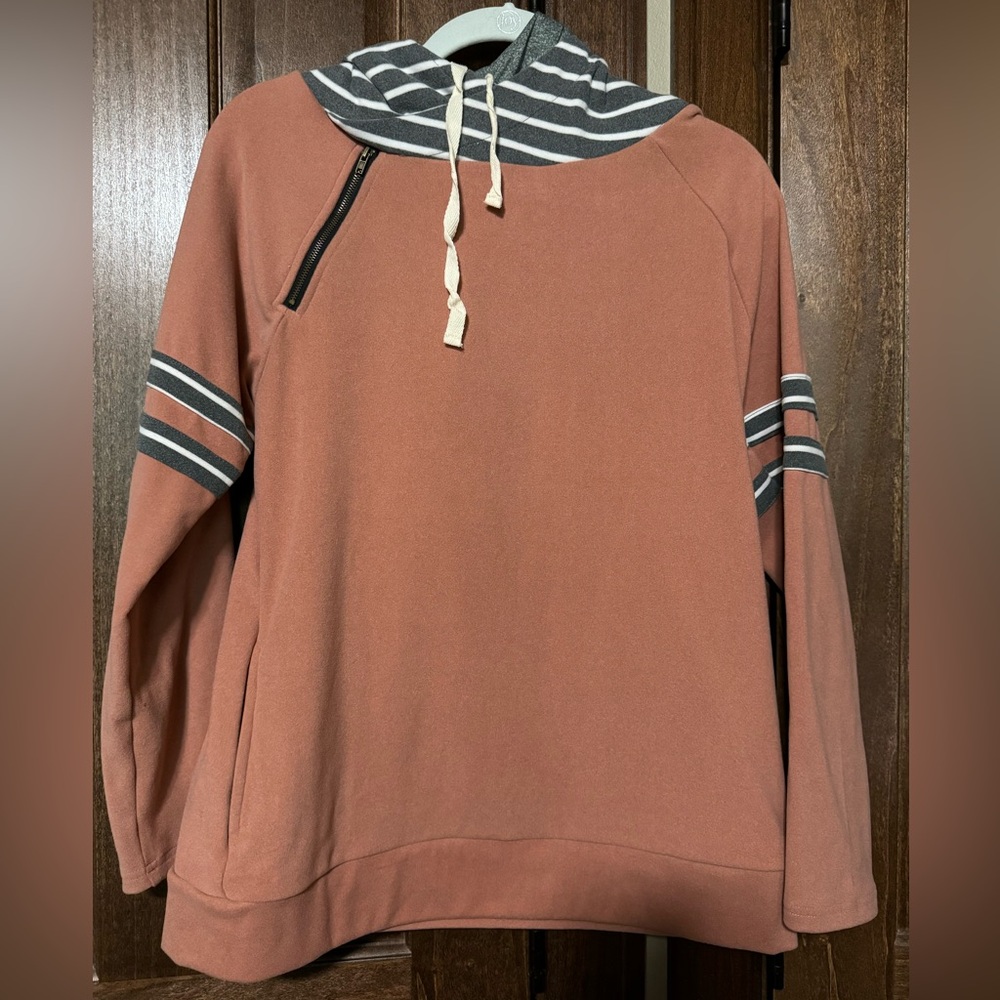 Women’s double hooded sweatshirt